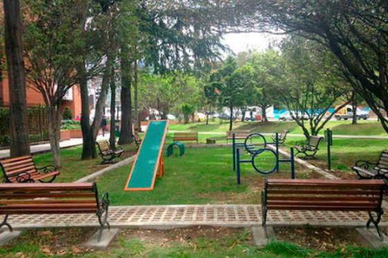 Dog park in Parque Chico Bogota