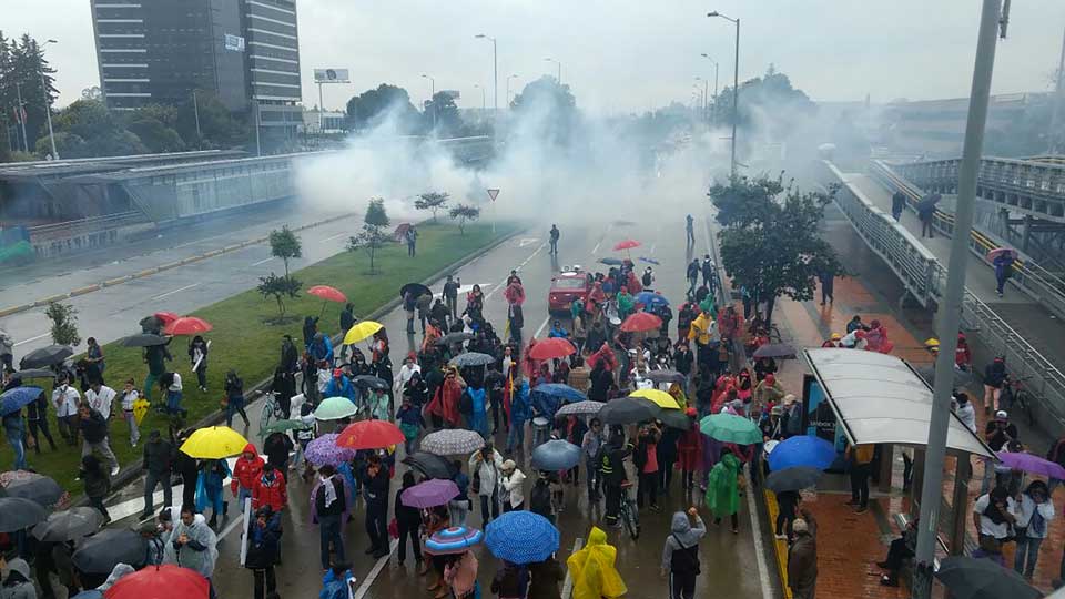 Colombian strikes, Teachers' strike Colombia, Buenaventura protests, paro profesores,